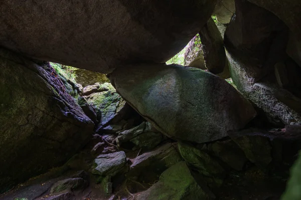Grottan Inne Sagoskogen Huelgoat Bretagne Frankrike — Stockfoto