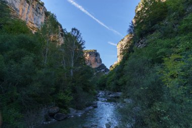 Pirenes Dağları 'ndaki Anisclo Kanyonu, Ordesa Ulusal Parkı, Aragon, Huesca, İspanya