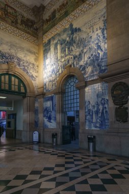 Portol Sao Bento Minho tren istasyonundan Azulejos, Porto, Portekiz.