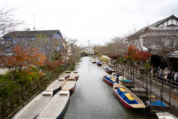Fukuoka, Japonya - 5 Aralık 2022: Yanagawa Kanko Kaihatsu K.K. Shogetsu Tekne İstasyonu)
