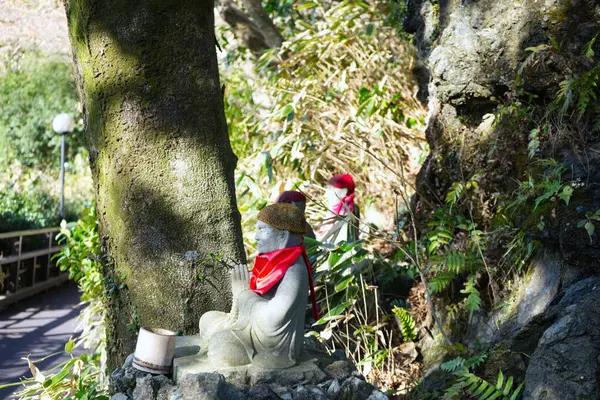 stock image Statue of a monk under a tree in Nanzoin Temple in Fukuoka