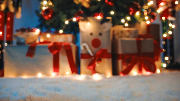 Sfondo Natale Con Scatola Regalo Sotto Albero — Foto Stock