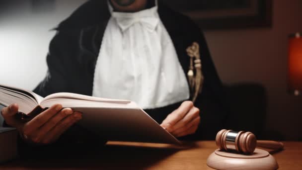 Close Judge Courtroom — Vídeo de stock