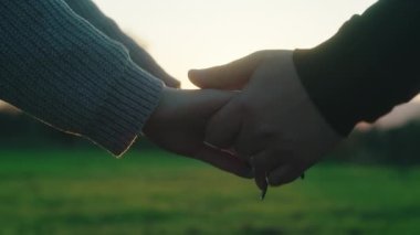 Happy Couple Enjoy the life outdoor 