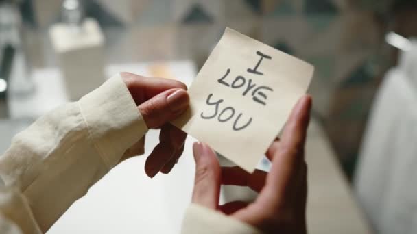 Kapat Seni Seviyorum Kağıdını Imzala — Stok video