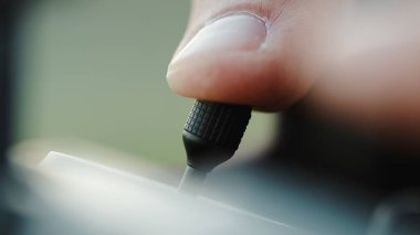 Bir İHA uzaktan kumandasını kapat