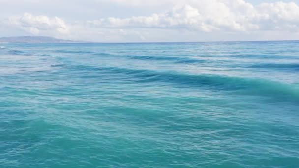Aerial View Ocean Waves Crashing — Stock Video
