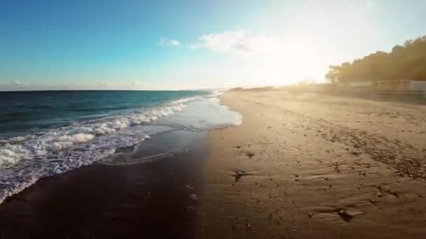 Vista Aérea Playa Amanecer — Vídeos de Stock