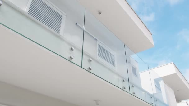 Glas Balkon Parapet Details Moderne Architectuur — Stockvideo