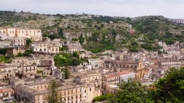 Modica Şehri. Eski Sicilya barok şehri.