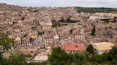 Modica Şehri. Eski Sicilya barok şehri.