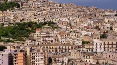 Modica Şehri. Eski Sicilya barok şehri.