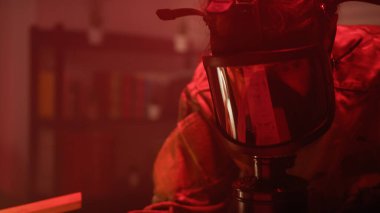 Çok Gizli Dosyaları Çalan Adam.