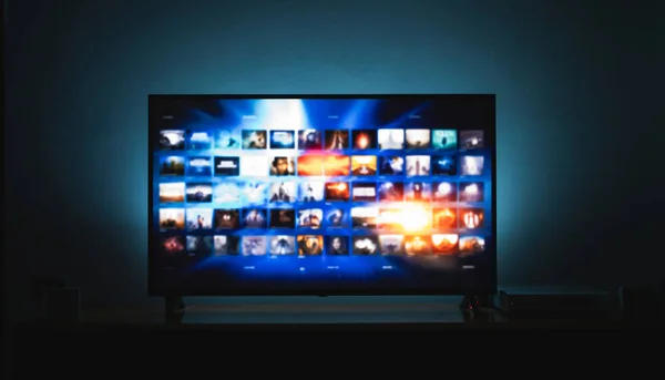 Home Mit Filmen Streaming Plattform — Stockfoto