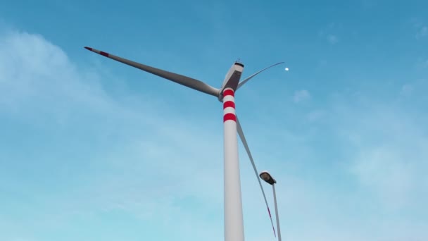 Turbina Eólica Bajo Cielo Azul — Vídeos de Stock
