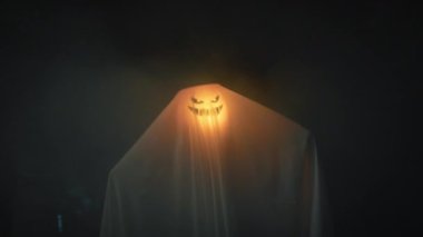 Cadılar Bayramı hayaletleri gece gezer.