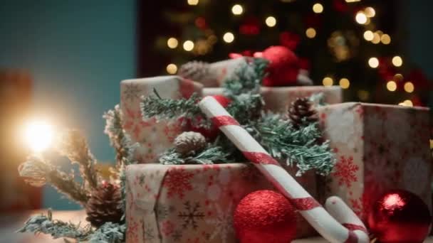 Presentes Presentes Sob Árvore Natal — Vídeo de Stock