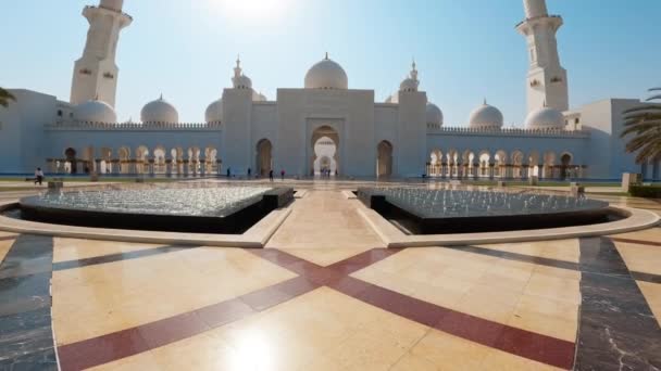 Entrada Gran Mezquita Abu Dhabi — Vídeos de Stock