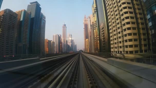 Güneş Dubai Deki Binalara Çarpıyor — Stok video