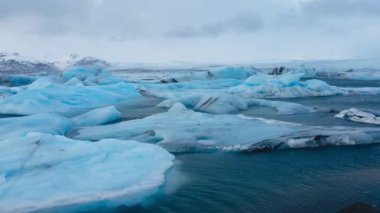 İzlanda 'da Bir Buzul Panoramik Görünümü . 