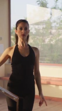 Dansçı Performansa Hazırlanıyor . 