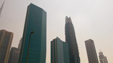 Dubai Gökdelenlerinin Yüksekliği . 