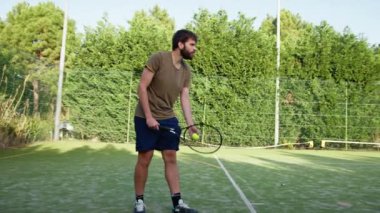 Tenis Maçının Başı . 