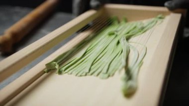 Yaratıcı Spagettinin Yeşil Rengi . 