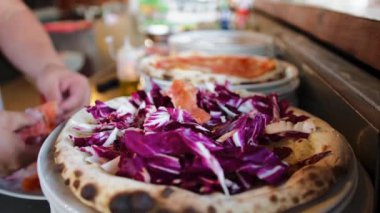 Somon Tarifli Pizza .