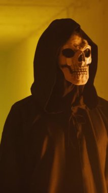 Cadılar Bayramı Gecesinde Korkunç Canavarlar ve Ucubeler 