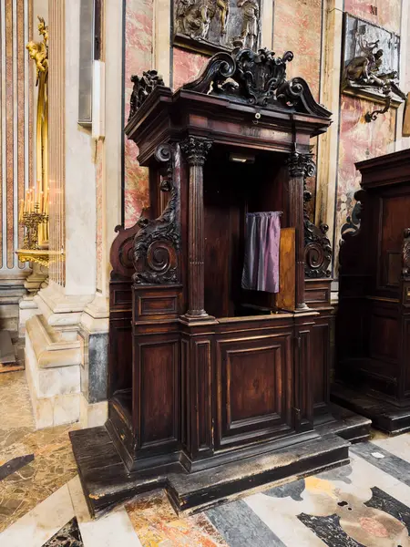 Günahların temizlendiği yer. . 