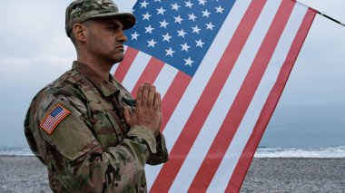 Amerikan askeri Tanrı 'ya güveniyor..