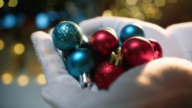 Noel Baba 'nın Noel mücevherleri.