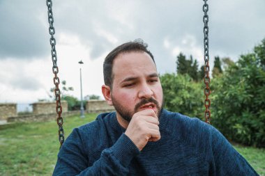 Bir erkeğin ifade ve hisleri 