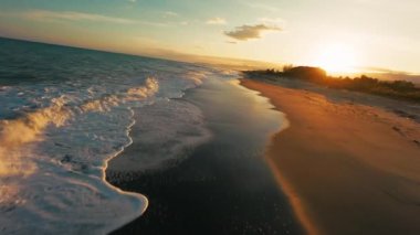 Akdeniz üzerinde Yavaş Uçuş . 