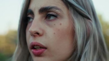 Bir Kadının İfadeleri ve Duyguları 