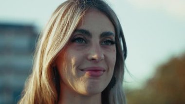 Bir Kadının İfadeleri ve Duyguları 