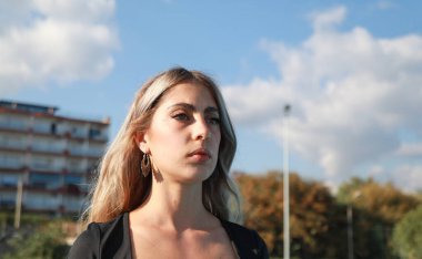 Bir Kadının İfadeleri ve Duyguları 