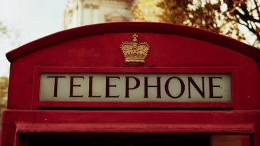 İngiltere 'de kırmızı telefon kulübesi 