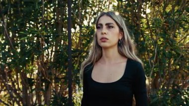 Bir Kadının İfadeleri ve Duyguları 