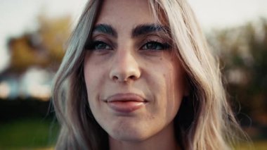 Bir Kadının İfadeleri ve Duyguları 