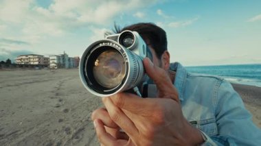 Plajda nostalji ile bir yaz günü Eski bir lensle .