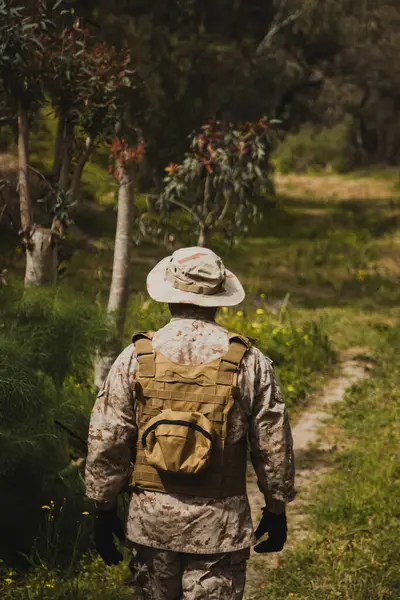 Doğadaki Askeri Operasyonda Paralı Asker.