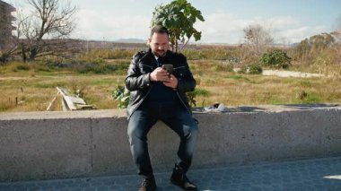 Siyah Arkaplanda Yıldız Döngüsünden Tek Işık. 