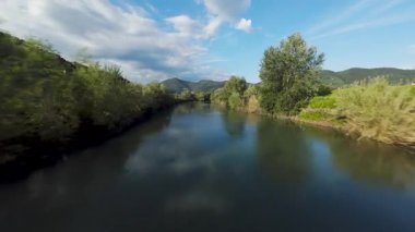 Nehirde İHA FPV ile uçmak. 