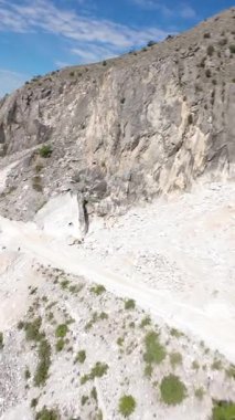 Hava uçuşu mermer ocakların üzerinde