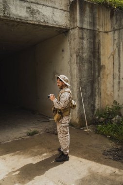 Doğadaki Askeri Operasyonda Paralı Asker.