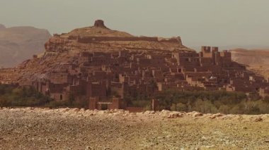 Ouarzazate Kasabası Dağın Altında .
