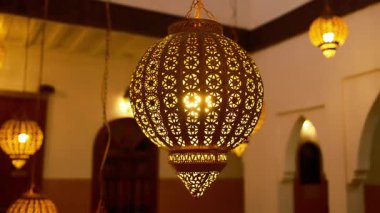 Geleneksel Fas Lambasının Arabesk Kalıbı, Yakın plan.