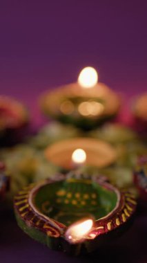 Yağ mumlu Diwali festivali